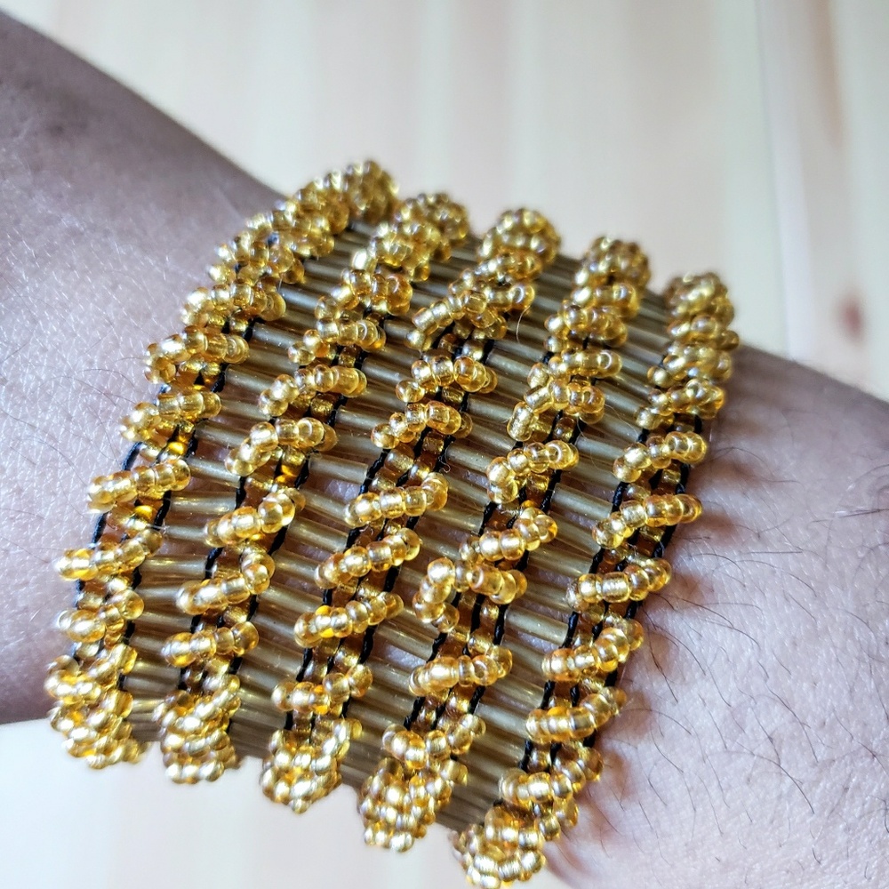 Gold Seed Bead Stretch Bracelet
